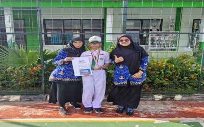 Alfin Yudhistira Vandisa Harumkan Nama MIN 9 Jakarta Selatan dengan Bronze Medal AI Coding pada KRON 2025